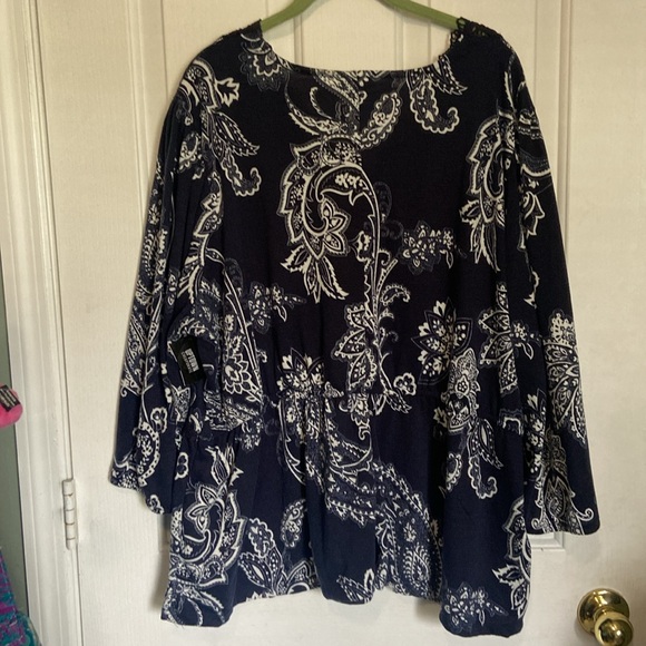 Cato long sleeve flowy top - Picture 4 of 4